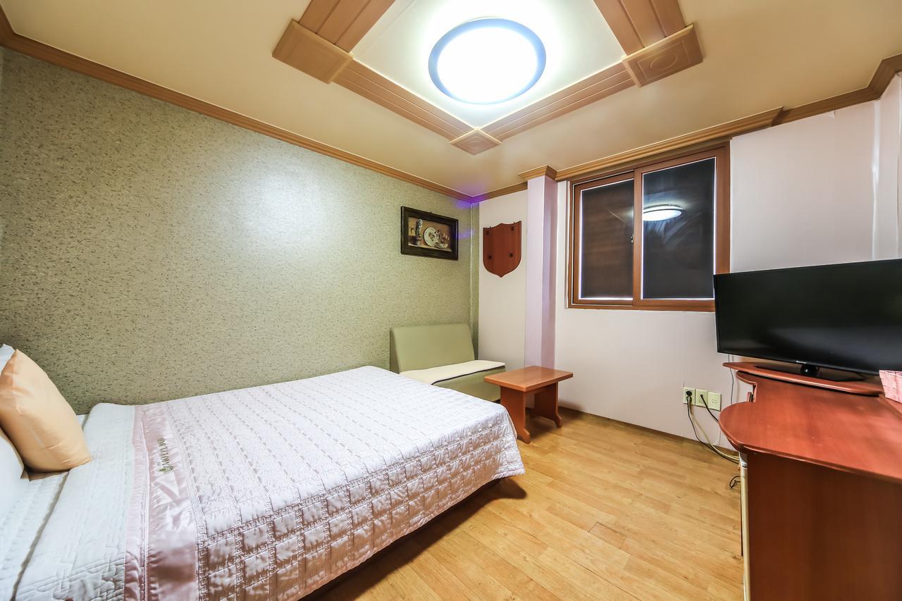 Nampo One Motel Pusan Zewnętrze zdjęcie